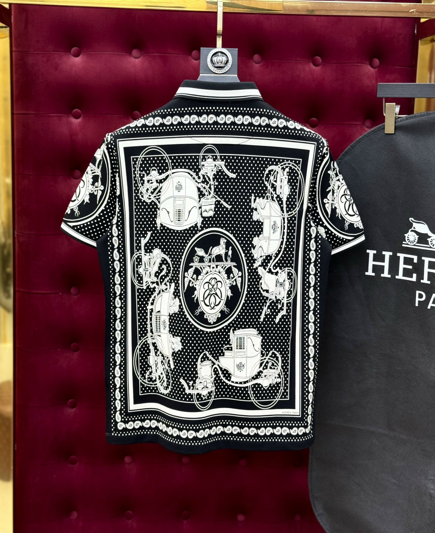 Áo polo Hermes HM Đen họa tiết chấm bi Trắng Like Auth 1-1 on web CD